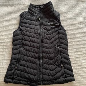 Columbia vest lightly used size small color black